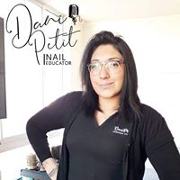 Logo empresa: dani petit